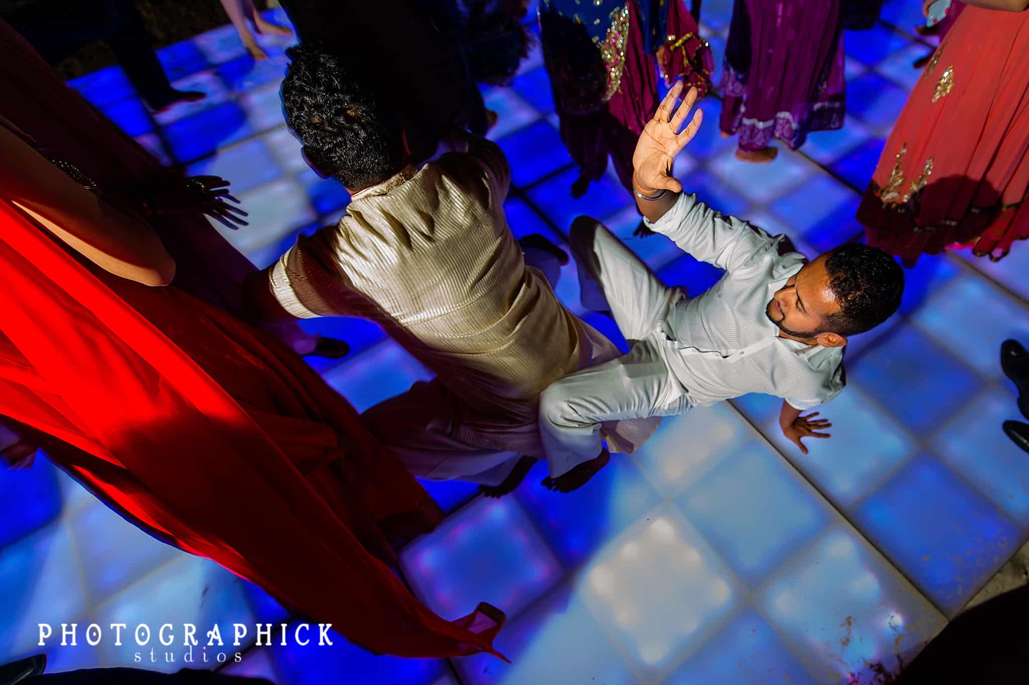 destination indian wedding, Destination Indian Wedding: Sara and Sid Cancun Hindu Wedding