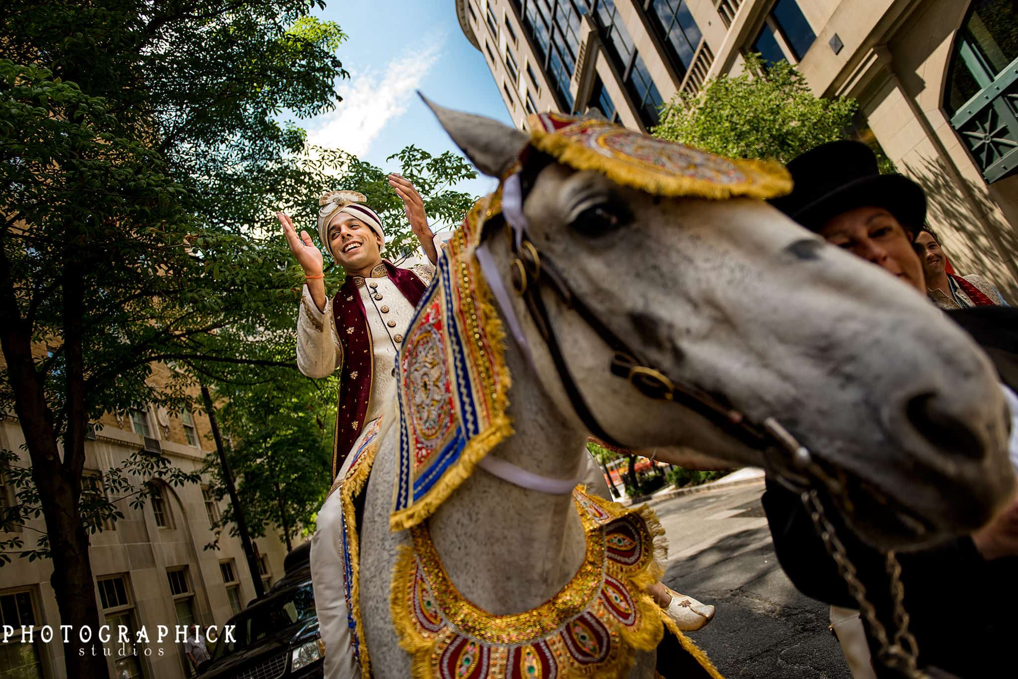 Mayflower Hotel Indian Wedding, Mayflower Hotel Indian Wedding: Seema and Kanad